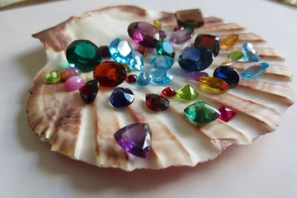 Exquisite Gemstones